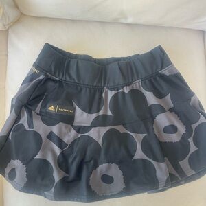 Marimekko Women's Black Floral Tennis skirt